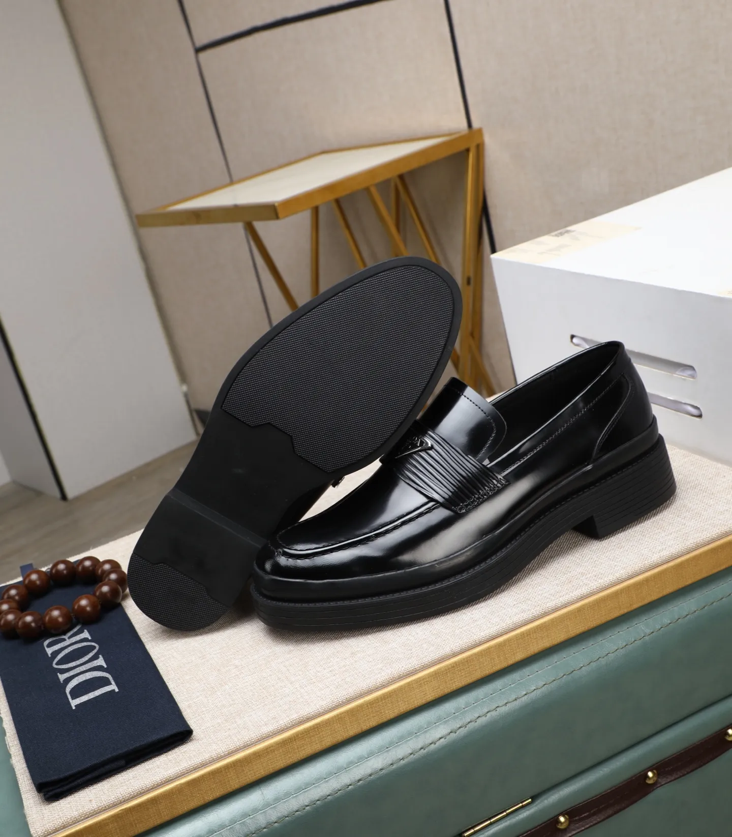 Men's men's shoes 💰540 (water-dyed cow leather) 📛📛PRADA high-end counter's latest formal business leather shoes 👔original and highest quality! Imported from Italy 🇮🇹 first-layer calfskin fabric ➕ cowhide lining Original outsole Formal size: 38➖44 (45 customized)